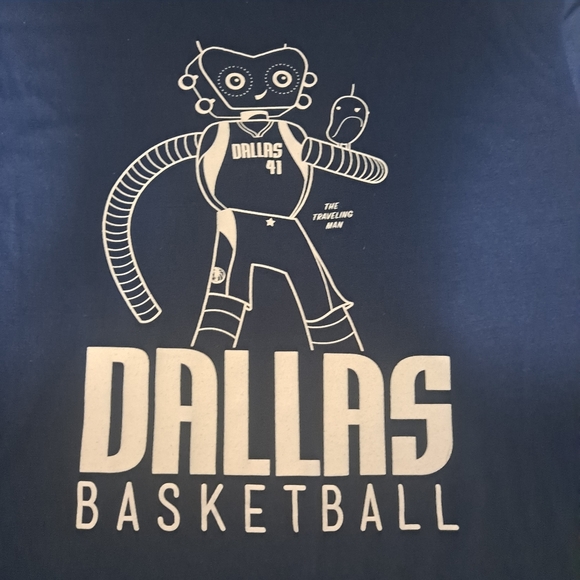 Dallas Mavs T-Shirt Dirk Size XL - Picture 2 of 6